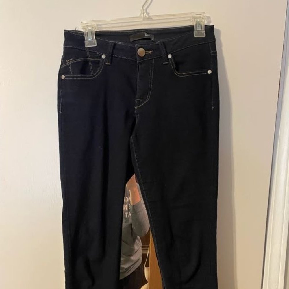 Dark wash skinny jean size 4
